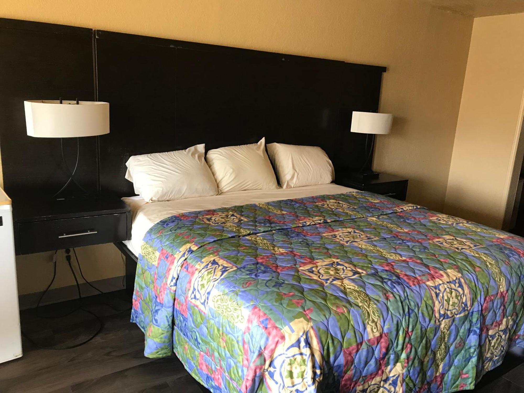 Deluxe Inn Kilgore Екстериор снимка