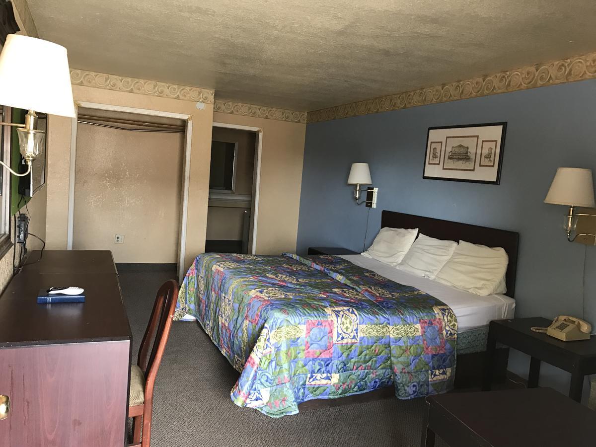 Deluxe Inn Kilgore Екстериор снимка